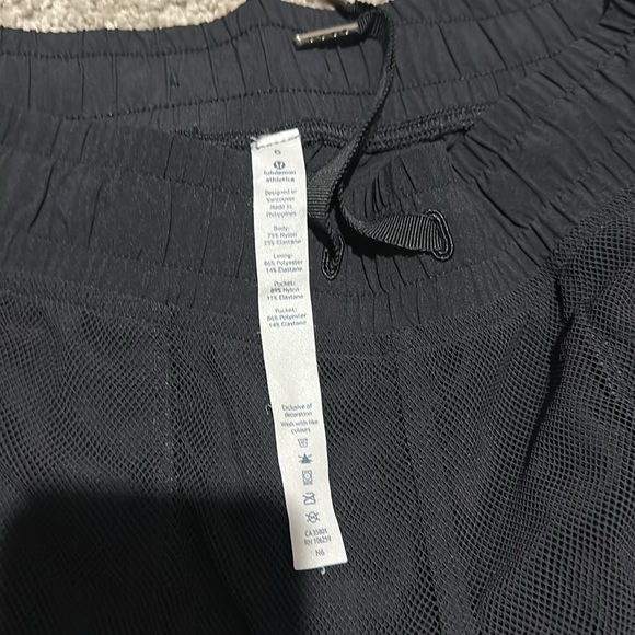 Lululemon mesh overlap drawstring jogger - Picture 3 of 3